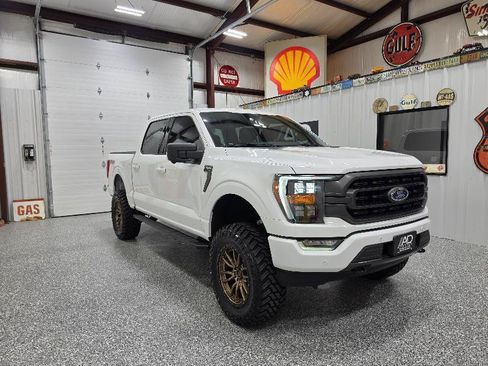 Used 2021 Ford F150 XLT w/ Equipment Group 302A High AWD/4WD image 4