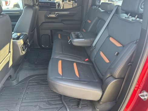 Used 2024 GMC Sierra 1500 AT4 w/ Technology Package AWD/4WD image 6