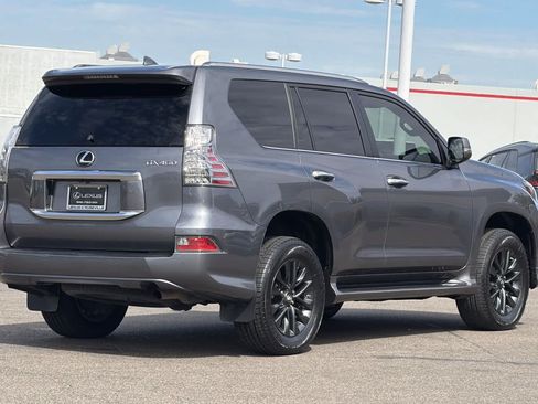 Certified 2022 Lexus GX 460 Premium w/ Premium Plus Package AWD/4WD image 2