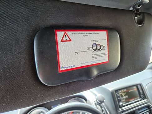 Used 2020 Dodge Grand Caravan GT FWD image 15