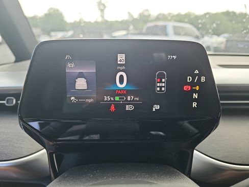 Used 2025 Volkswagen ID. Buzz Pro S RWD image 15