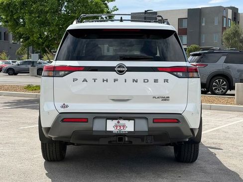 New 2026 Nissan Pathfinder Platinum AWD/4WD image 5