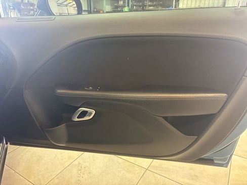 Used 2020 Dodge Challenger SXT RWD image 11