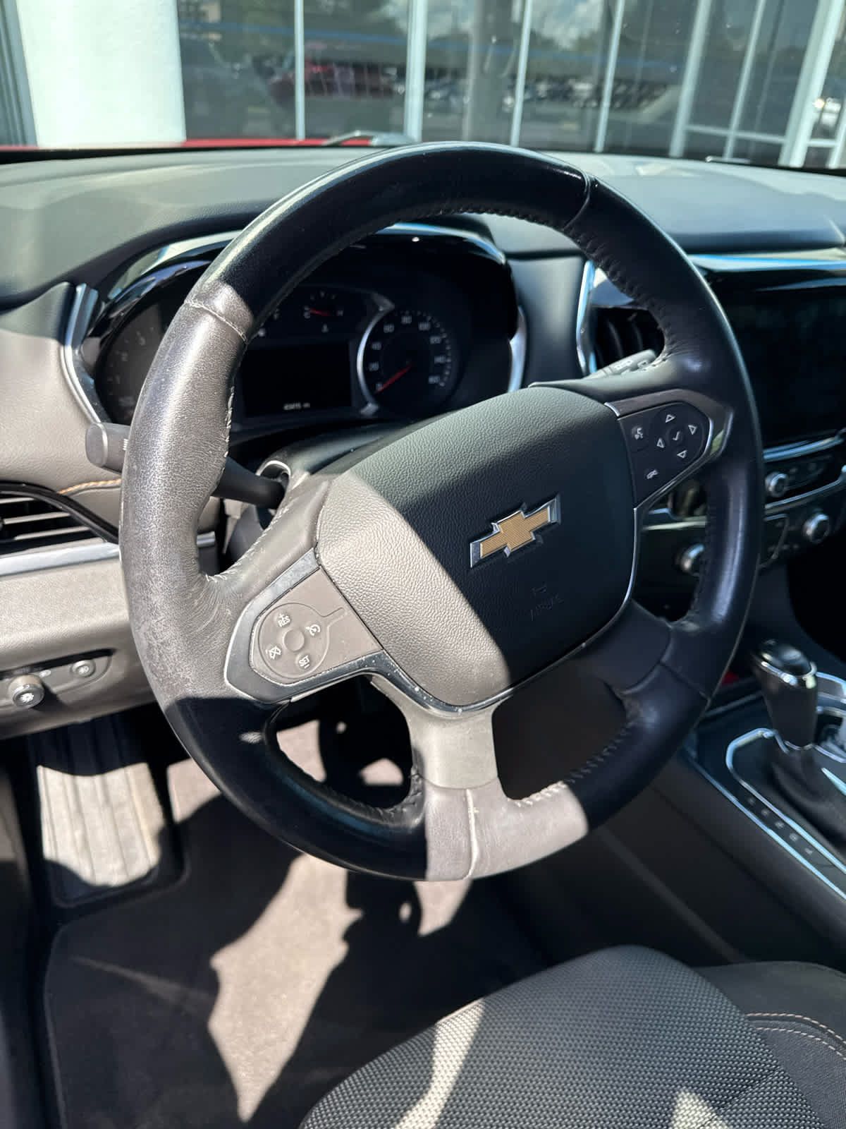 Used 2018 Chevrolet Traverse LT FWD image 10