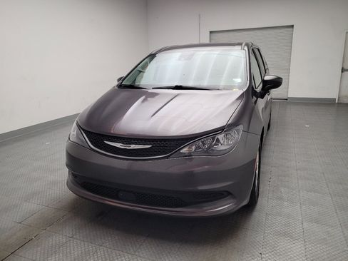 Used 2023 Chrysler Voyager LX FWD image 15