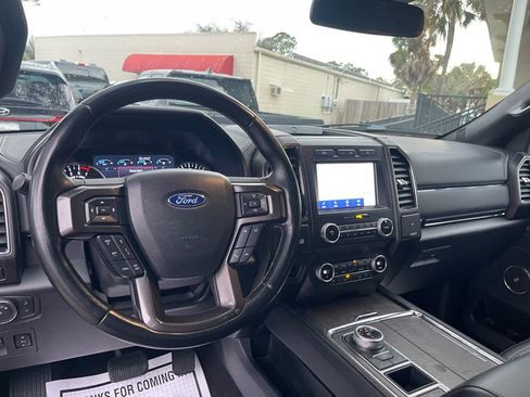 Used 2021 Ford Expedition Max Limited image 14