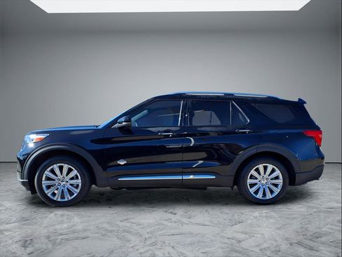 Used 2022 Ford Explorer King Ranch w/ Technology Package image 4