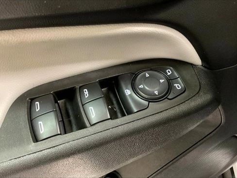 Used 2024 Chevrolet Equinox LT image 39