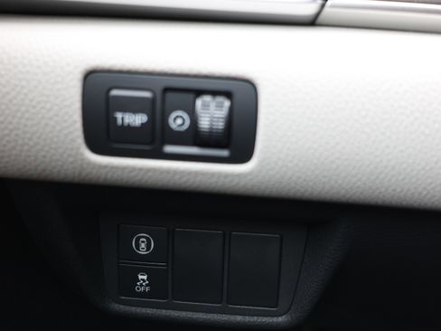Used 2018 Honda Accord LX image 25