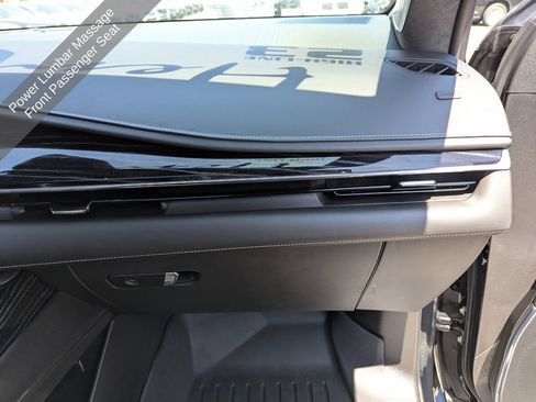Used 2023 Cadillac Escalade V AWD/4WD image 43