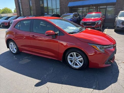 Used 2019 Toyota Corolla SE FWD image 1