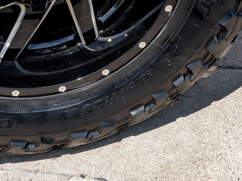 Used 2015 Ford F250 Platinum w/ FX4 Off-Road Package image 63