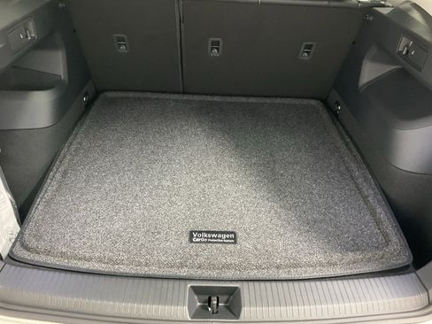 New 2026 Volkswagen Tiguan SE AWD/4WD image 15