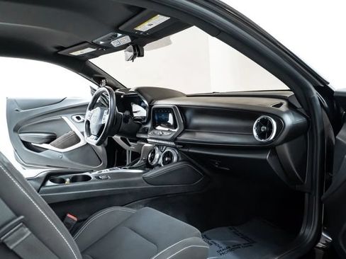 Used 2019 Chevrolet Camaro SS RWD image 23
