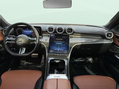 Used 2022 Mercedes-Benz C 300 Sedan image 5