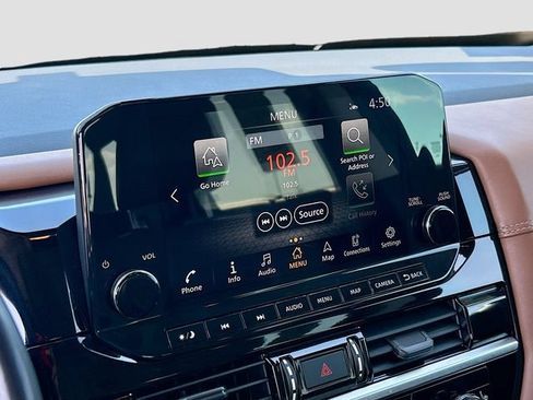 Used 2022 Nissan Pathfinder Platinum w/ Lighting Package (N93) FWD image 12