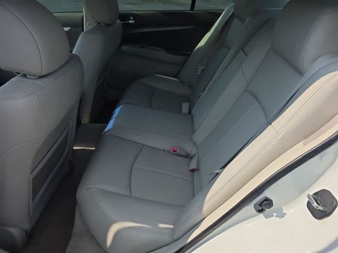 Used 2012 INFINITI G37 Journey w/ Premium Pkg RWD image 16