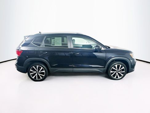 Used 2023 Volkswagen Taos SE FWD image 10