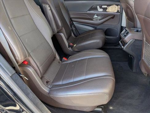 Used 2022 Mercedes-Benz GLS 450 4MATIC image 21