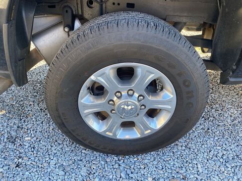 Used 2024 RAM 2500 Big Horn w/ Safety Group image 19