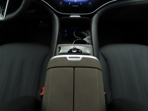 Used 2024 Mercedes-Benz EQS 450+ 4MATIC SUV image 17