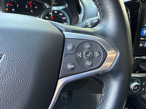 Used 2023 Chevrolet Traverse LT w/ Rear Camera Mirror Package AWD/4WD image 14