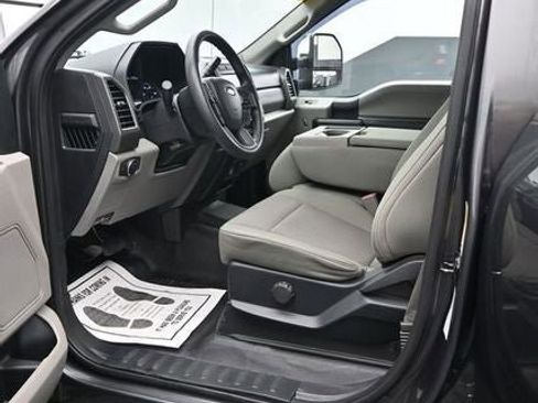 Used 2019 Ford F450 XL w/ STX Appearance Package image 18