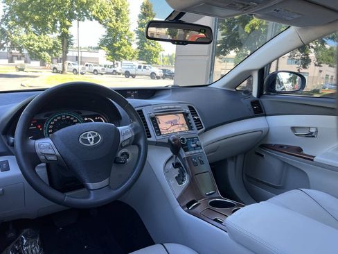 Used 2010 Toyota Venza w/ Comfort Pkg FWD image 14