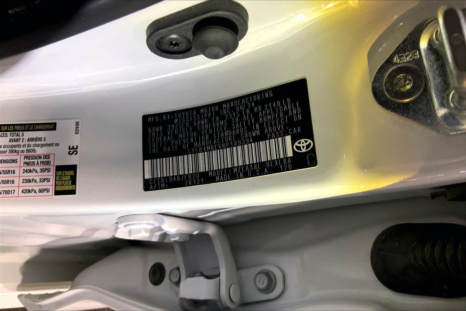 Used 2024 Toyota Corolla LE FWD image 37