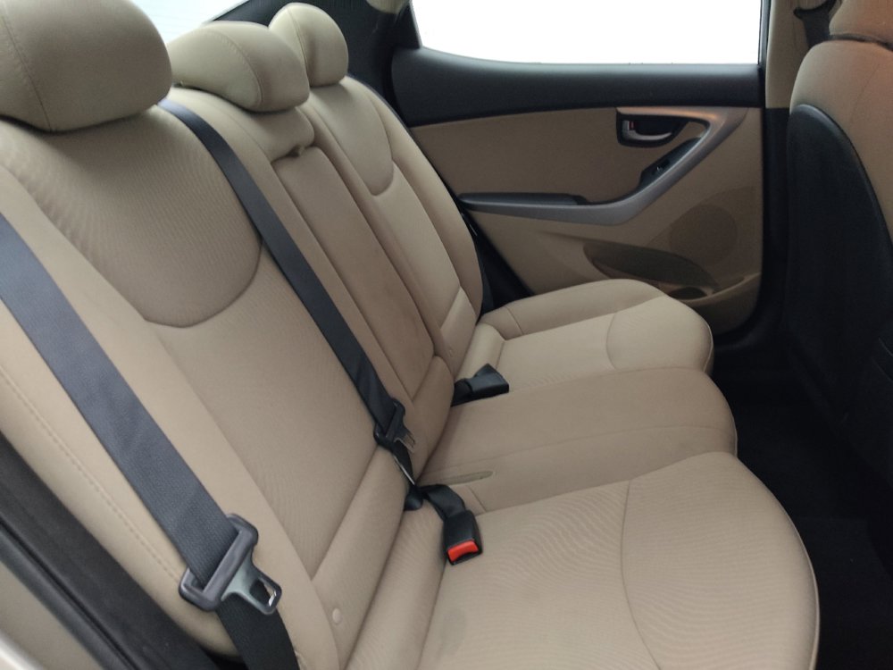 Used 2016 Hyundai Elantra Value Edition FWD image 19