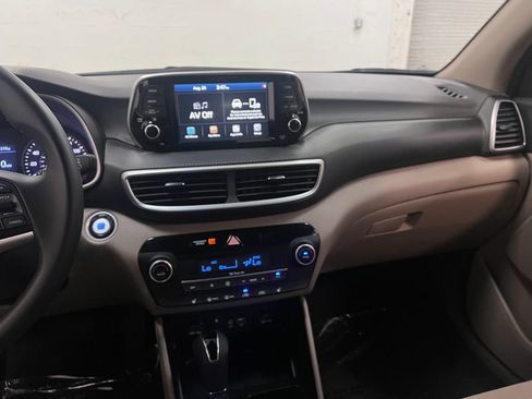 Used 2020 Hyundai Tucson Sport FWD image 18