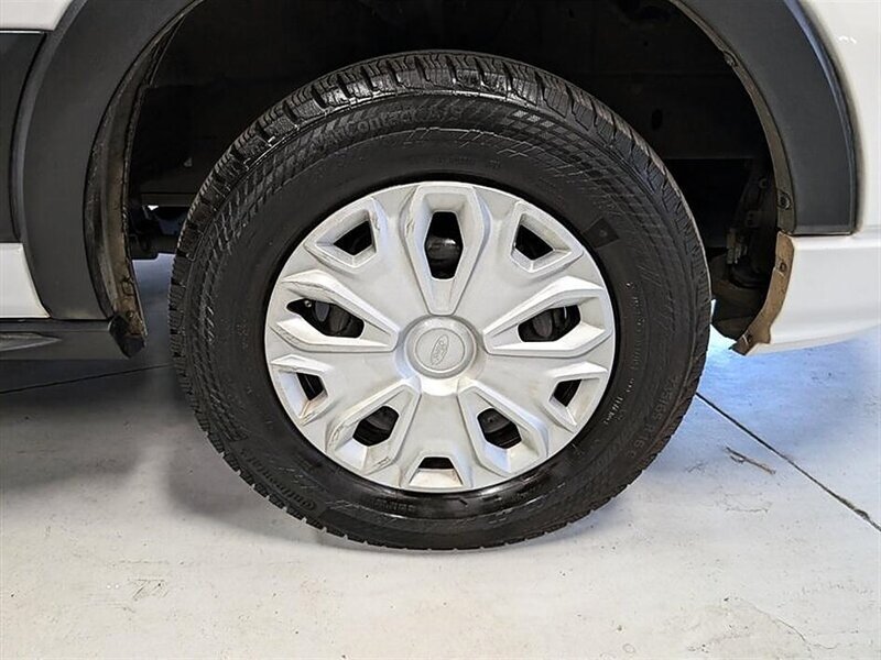 Used 2024 Ford Transit 350 XLT RWD image 12