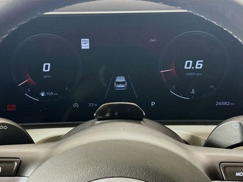 Used 2025 Hyundai Tucson SEL image 12