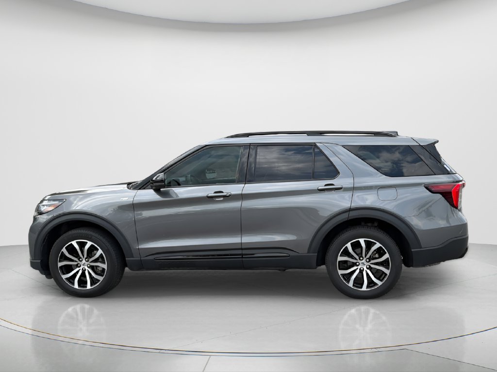Used 2025 Ford Explorer ST-Line AWD/4WD image 9
