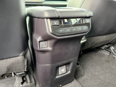 Used 2024 Toyota Grand Highlander AWD Hybrid image 33