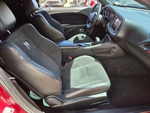 Used 2020 Dodge Challenger R/T Scat Pack image 15
