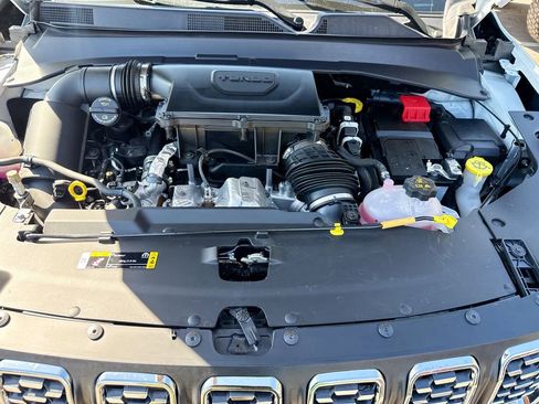 Used 2026 Jeep Compass Limited image 35