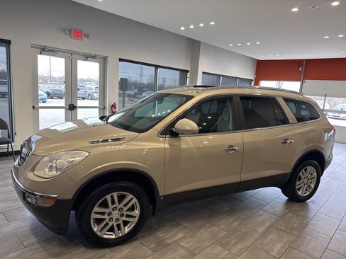 Used 2008 Buick Enclave CX w/ Driver Confidence Package image 7