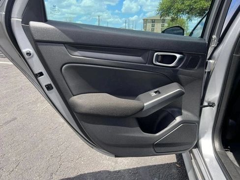 Used 2022 Honda Civic Sport image 18