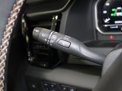 Used 2024 GMC Sierra 2500 AT4 w/ AT4 Premium Plus Package image 23