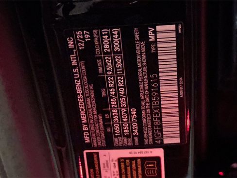 New 2026 Mercedes-Benz GLS 580 4MATIC image 29