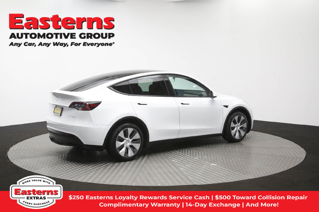 Used 2022 Tesla Model Y Long Range AWD/4WD image 38