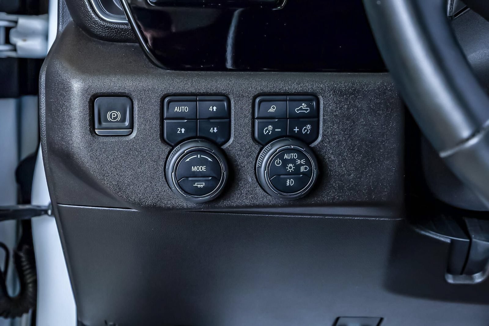 Used 2024 Chevrolet Silverado 2500 High Country w/ Max Trailering Package AWD/4WD image 18