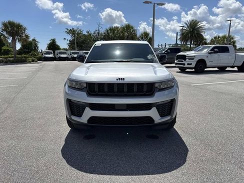 New 2026 Jeep Grand Cherokee Limited w/ Limited Altitude Package RWD image 8