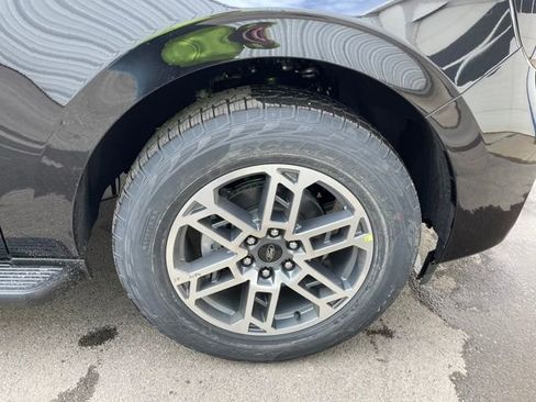 New 2026 Ford Expedition Active image 41