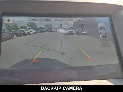 Used 2018 Ford Edge Titanium w/ Equipment Group 301A FWD image 5