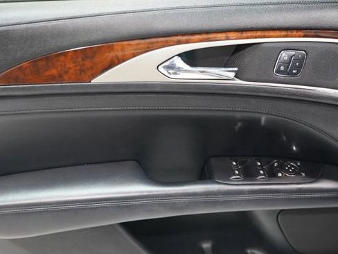 Used 2017 Lincoln MKZ Select w/ Climate Package FWD image 17