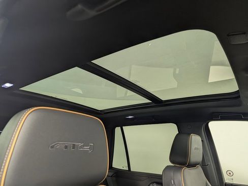 Used 2024 GMC Yukon AT4 image 30