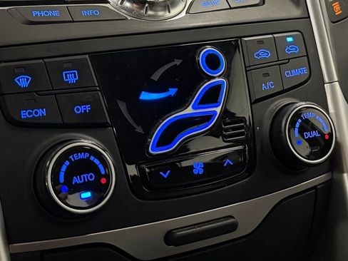 Used 2013 Hyundai Sonata Limited image 22