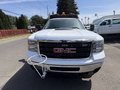 Used 2013 GMC Sierra 3500 W/T RWD image 7